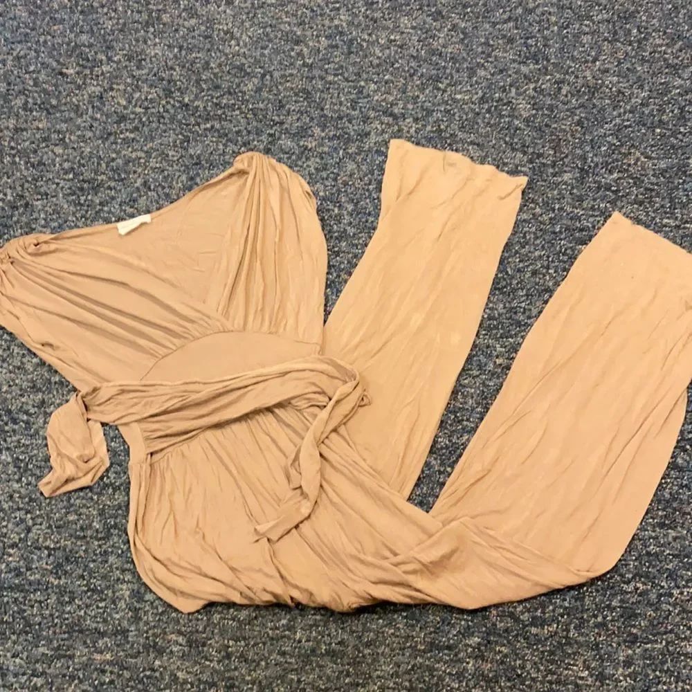 Body Central Pant Suit sz. M